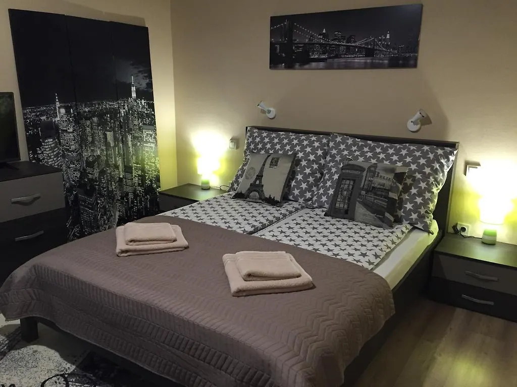 Apartment Near Opera In Downtown Budapest